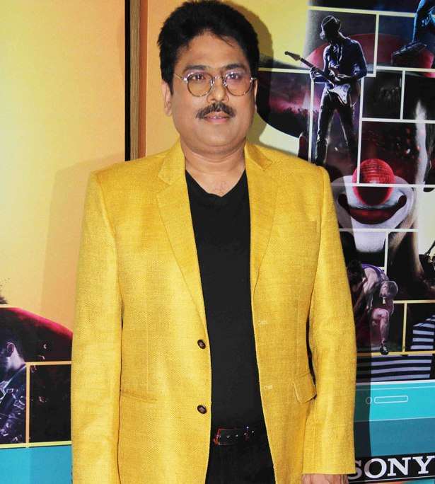 Shailesh Lodha Birthday, Real Name, Age, Weight, Height, Family, Facts