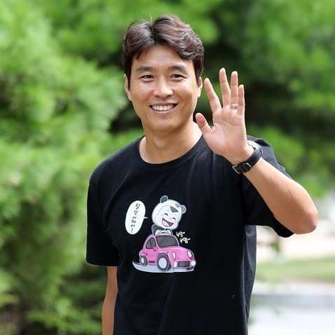Lee Dong-gook