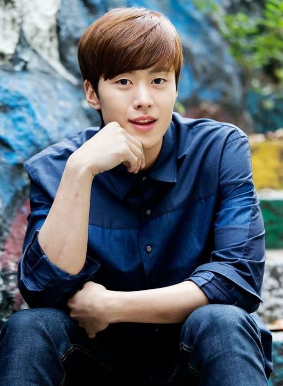 Gong Myung Birthday, Real Name, Age, Weight, Height, Family, Facts