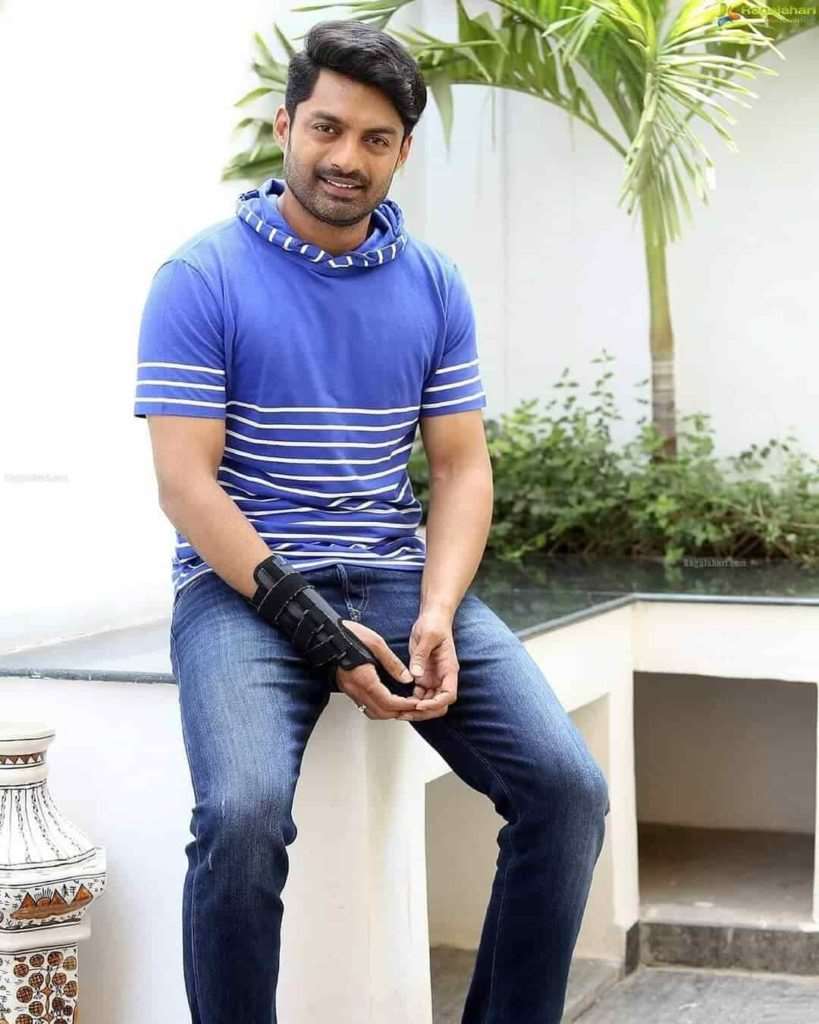 Nandamuri Kalyan Ram Birthday, Real Name, Age, Weight, Height, Family ...