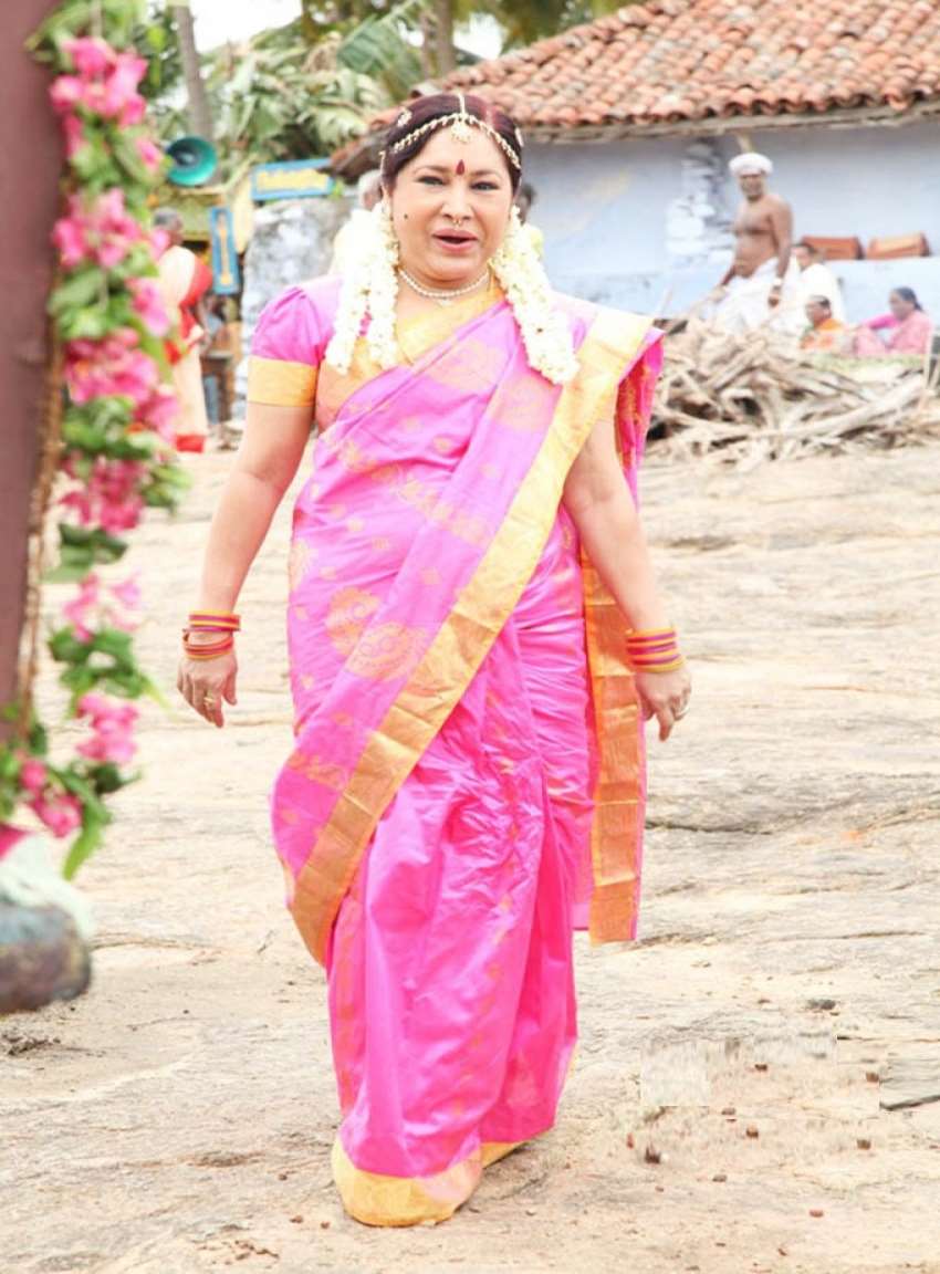 Kovai Sarala Birthday, Real Name, Age, Weight, Height, Family, Facts