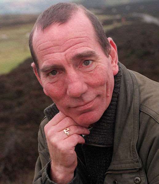 Pete Postlethwaite