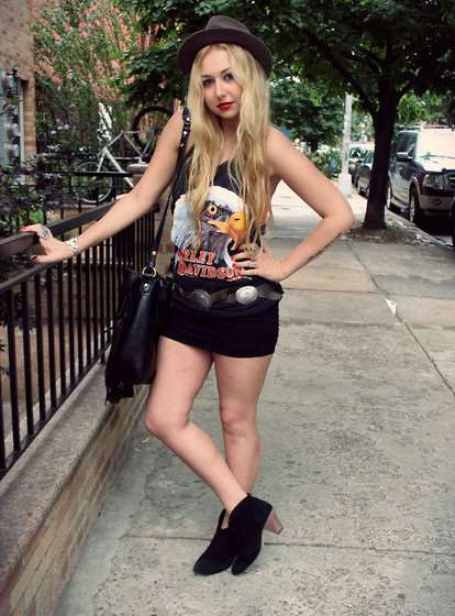 Nicole Alyse Nelson