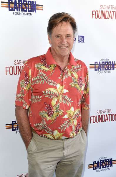 Robert Hays
