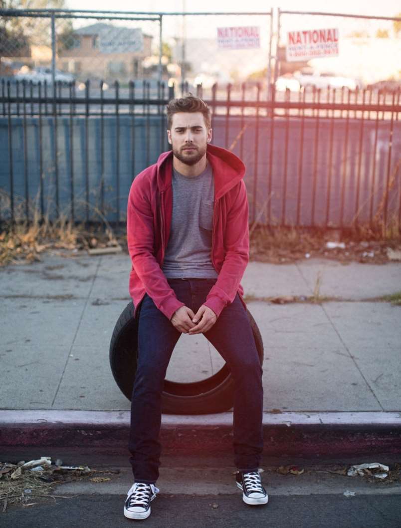 Dustin Milligan