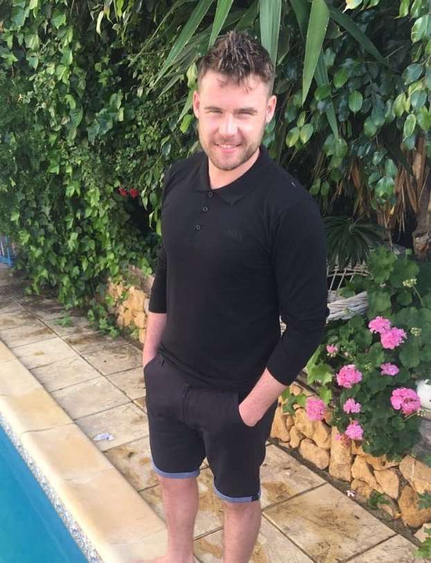 Danny Miller Birthday, Real Name, Age, Weight, Height, Family, Facts ...