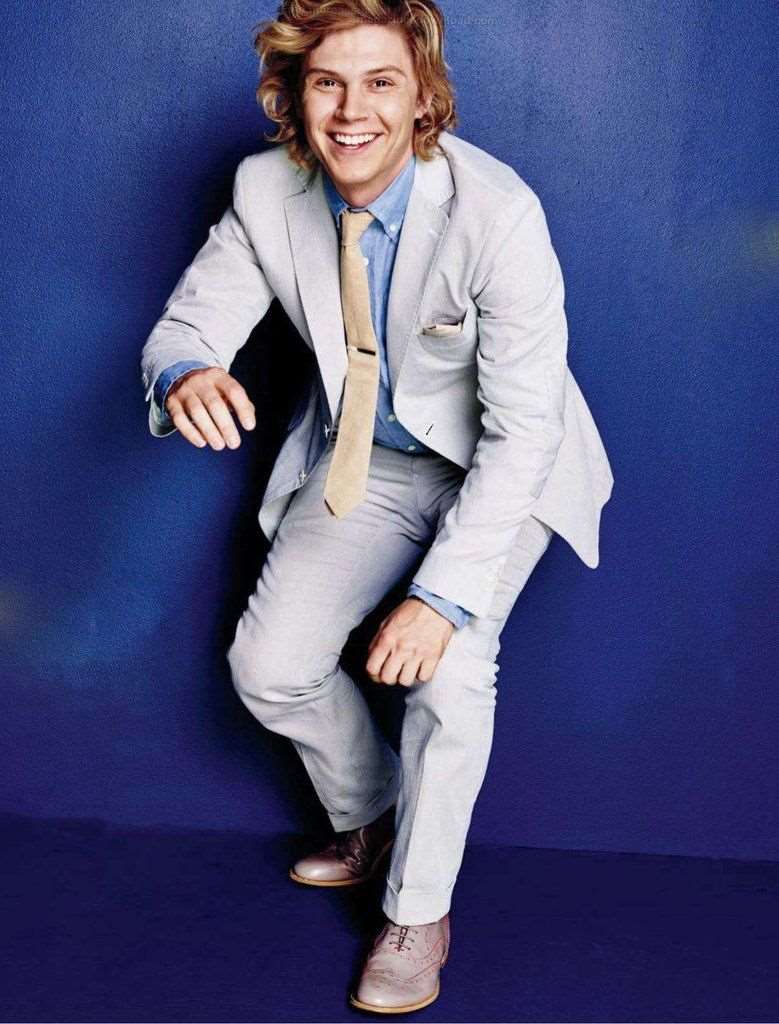 Evan Peters