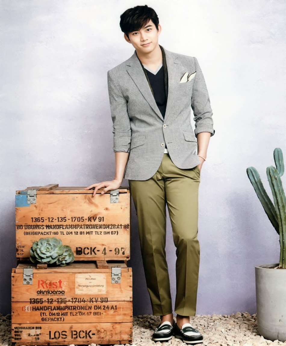 Ok Taecyeon Birthday, Real Name, Age, Weight, Height, Family, Facts ...