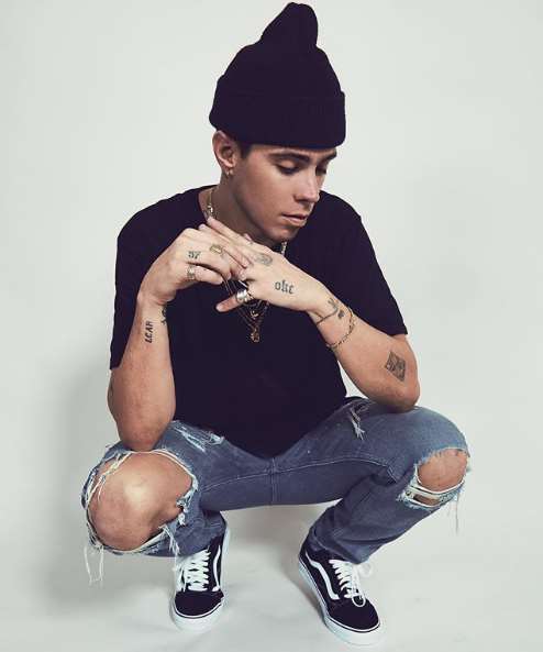 Sammy Adams Birthday, Real Name, Age, Weight, Height, Family, Facts ...