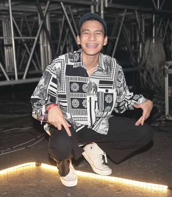 Phum Viphurit