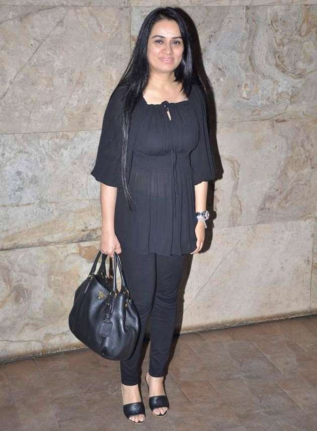 Padmini Kolhapure Birthday, Real Name, Age, Weight, Height, Family ...