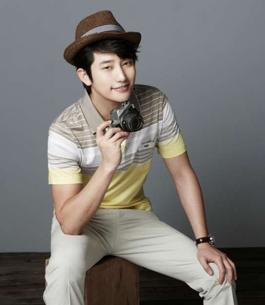 Park Si-hoo Birthday, Real Name, Age, Weight, Height, Family, Facts