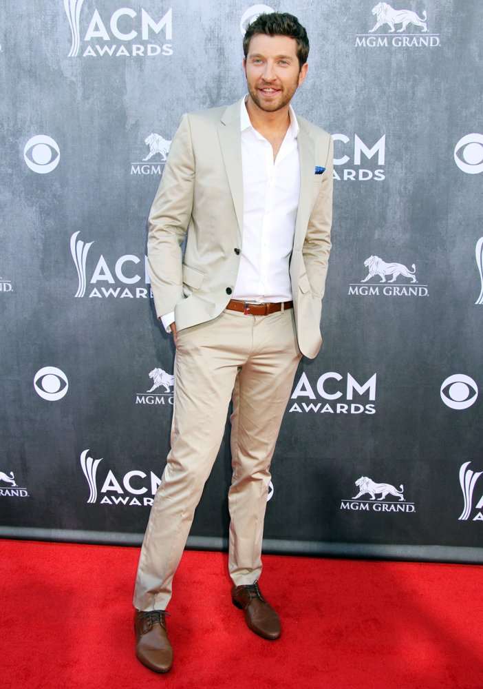 Brett Eldredge Birthday, Real Name, Age, Weight, Height, Family, Facts ...