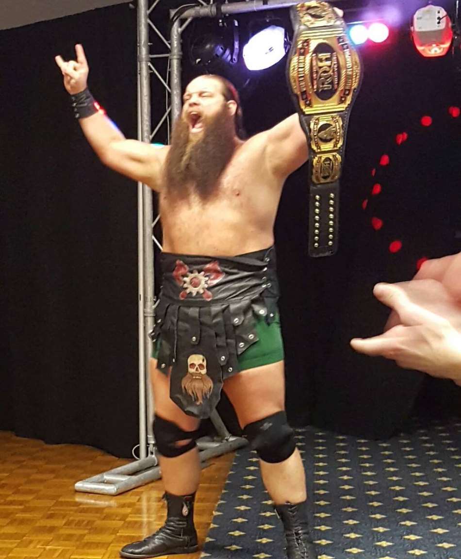 Hanson (wrestler)
