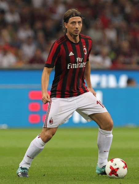 Riccardo Montolivo Birthday, Real Name, Age, Weight, Height, Family ...