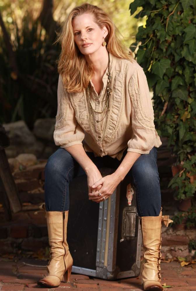 Nancy DeMars Birthday, Real Name, Age, Weight, Height, Family, Facts