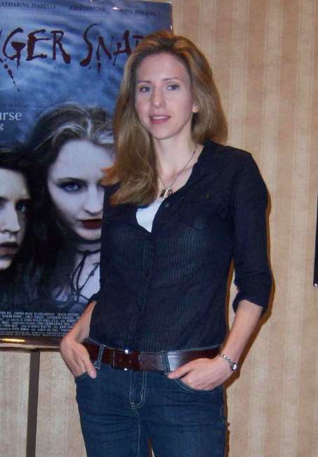 Emily Perkins Birthday, Real Name, Age, Weight, Height, Family, Facts ...