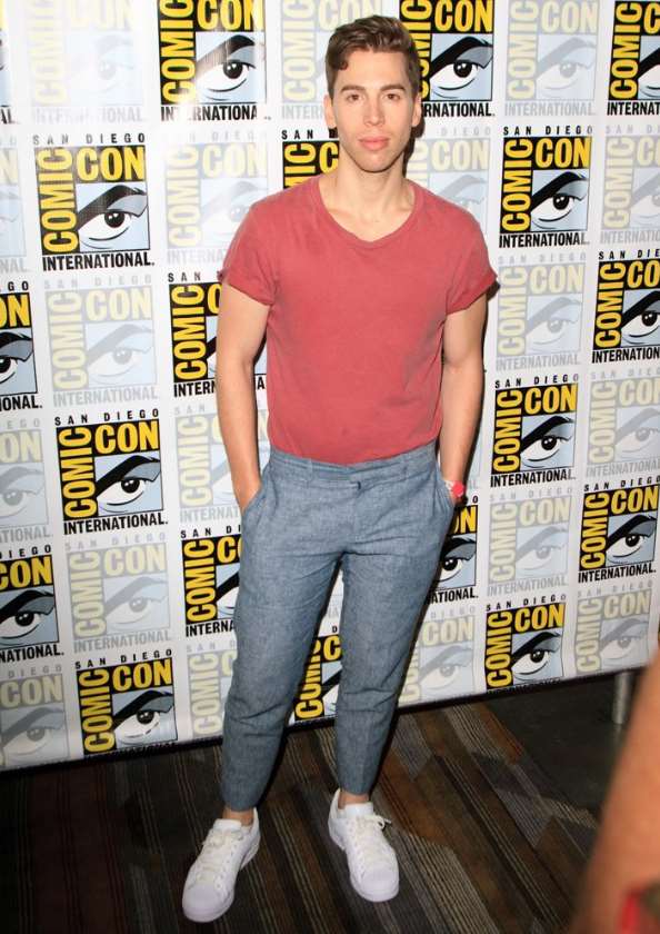 Jordan Gavaris
