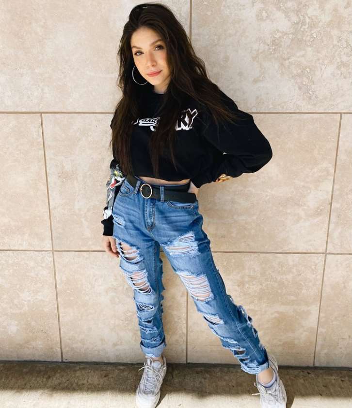 Chloe Habel