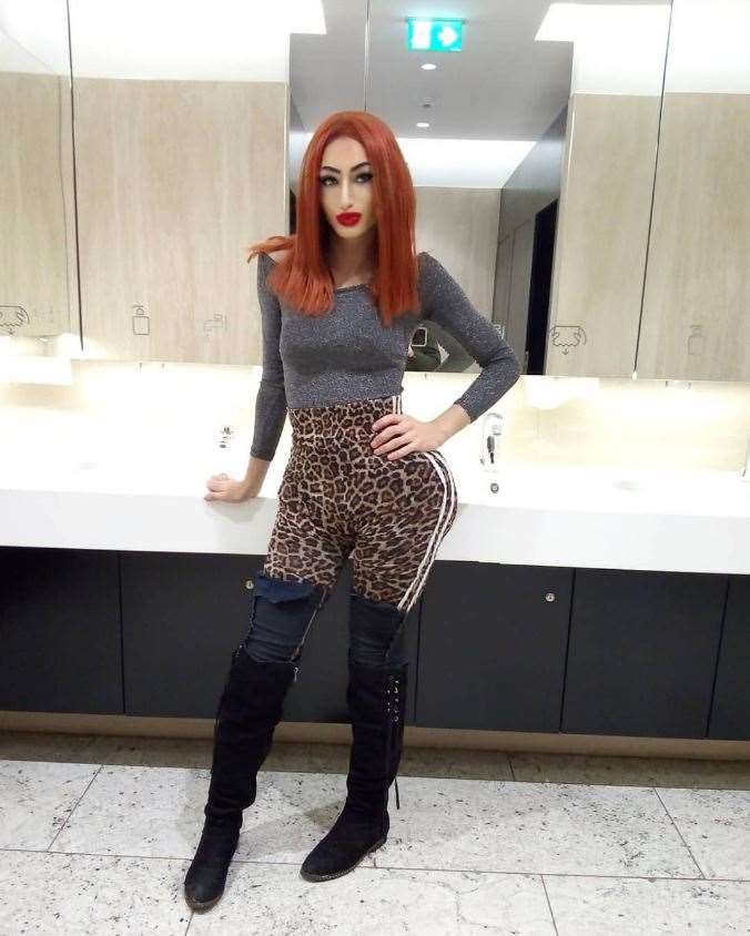 Anitagroowe