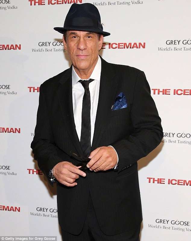 Robert Davi Birthday, Real Name, Age, Weight, Height, Family, Contact