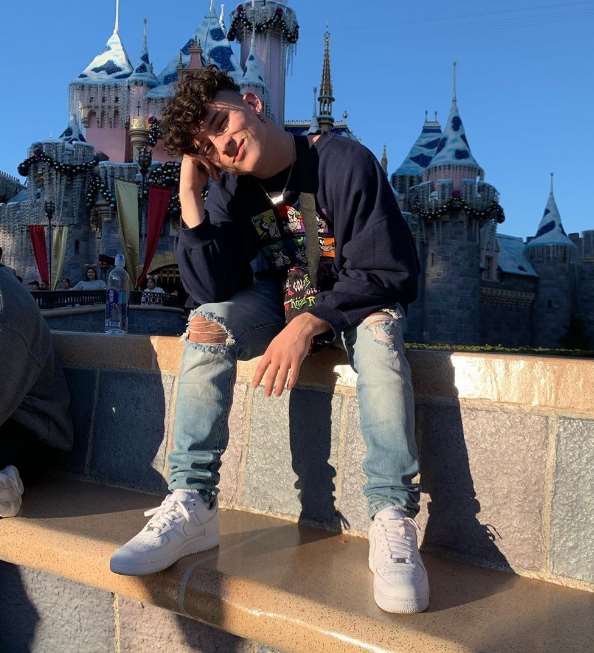 Tony Lopez (Dancer)