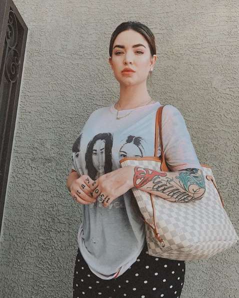 StillGLAMORUS