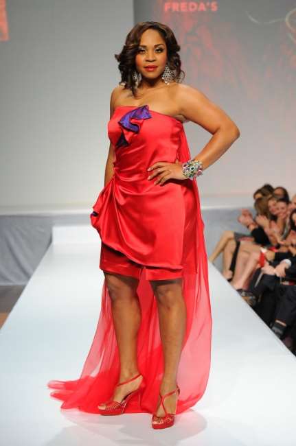 Divine Brown (Singer)