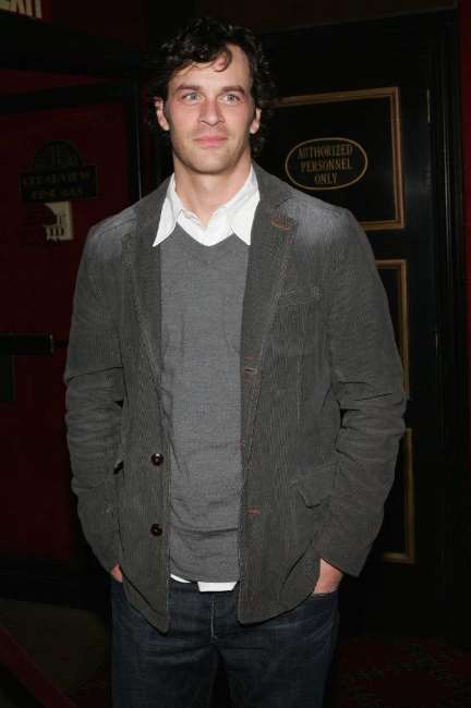 Tom Everett Scott