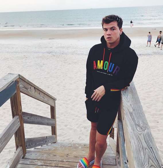 Taylor Caniff