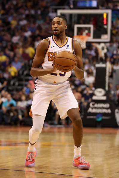 Mikal Bridges Birthday, Real Name, Age, Weight, Height, Family, Facts