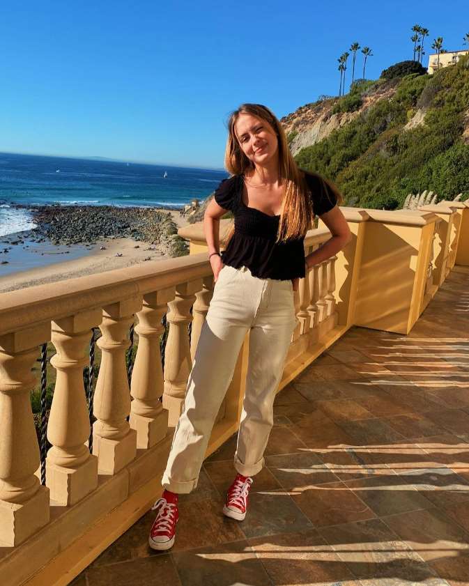 Sloane Veronico Birthday Real Name Age Weight Height Family Facts