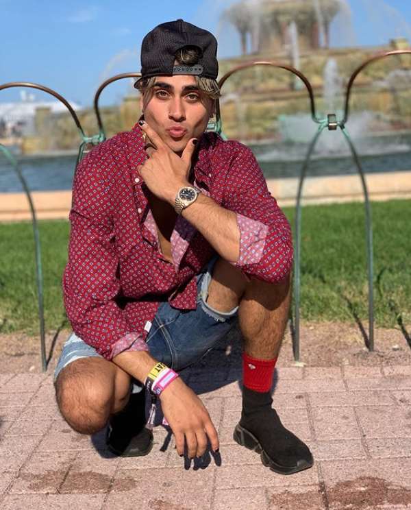 Darius Dobre Birthday, Real Name, Age, Weight, Height, Family, Facts ...