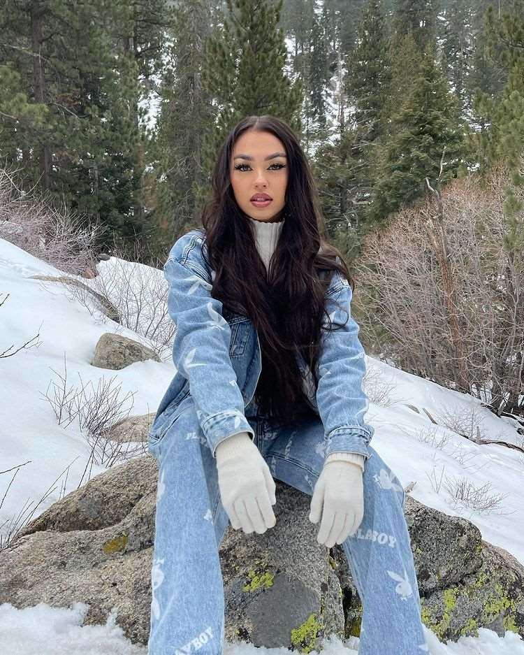 Aleina Topp