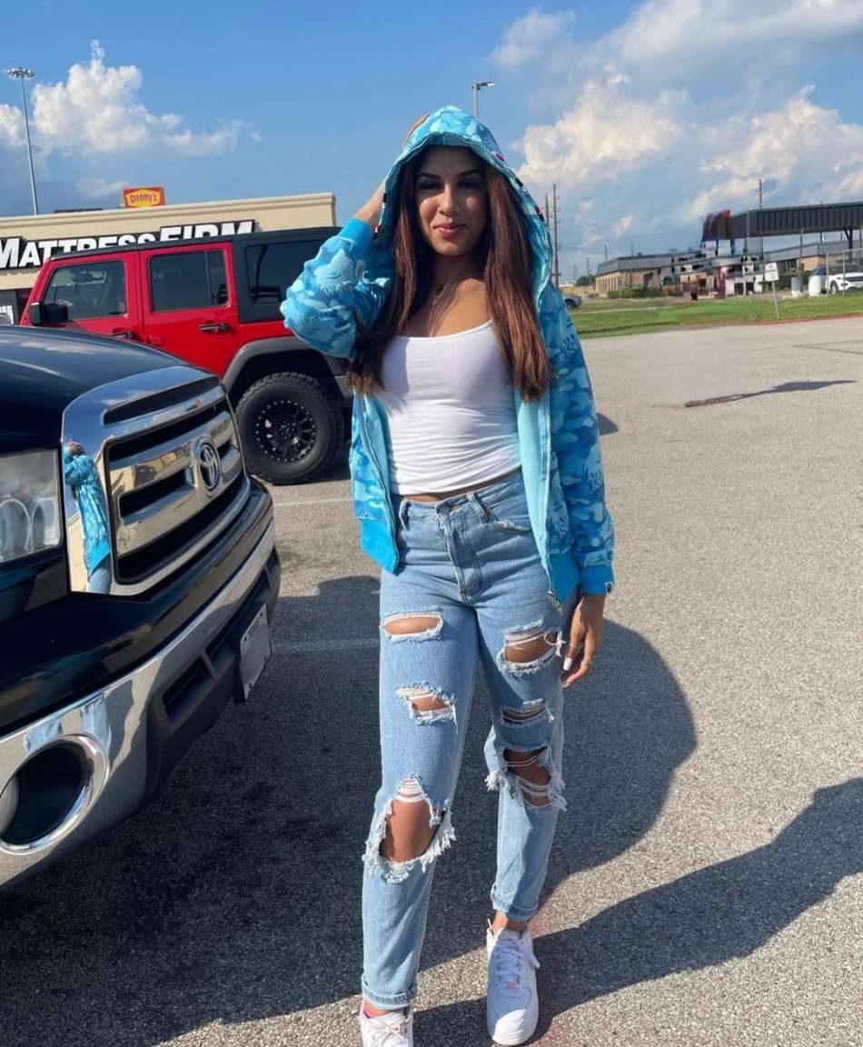 Leiah Christina