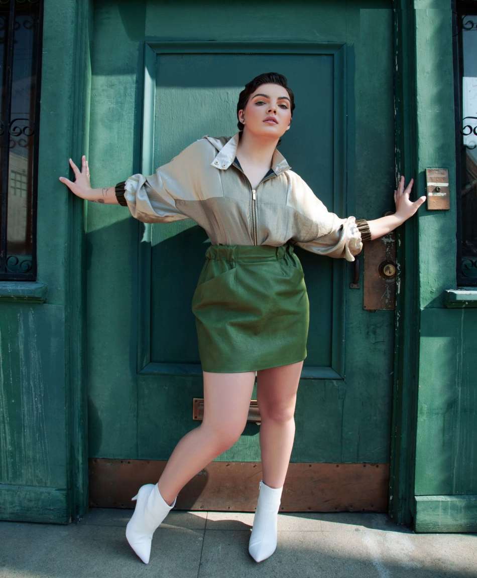 Camren Bicondova