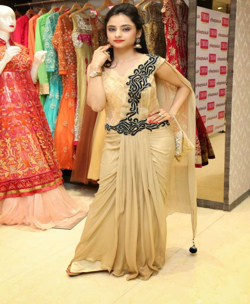 Madirakshi Mundle