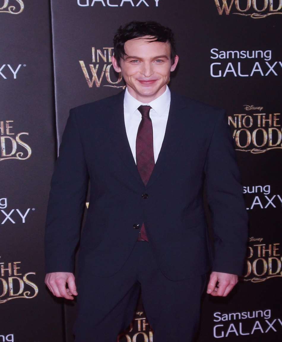 Robin Lord Taylor