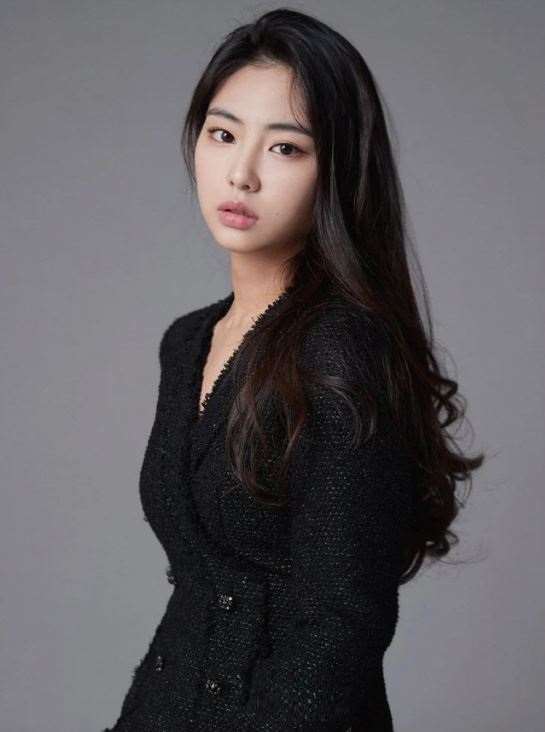 Ha Yul-ri Birthday, Real Name, Age, Weight, Height, Family, Facts ...