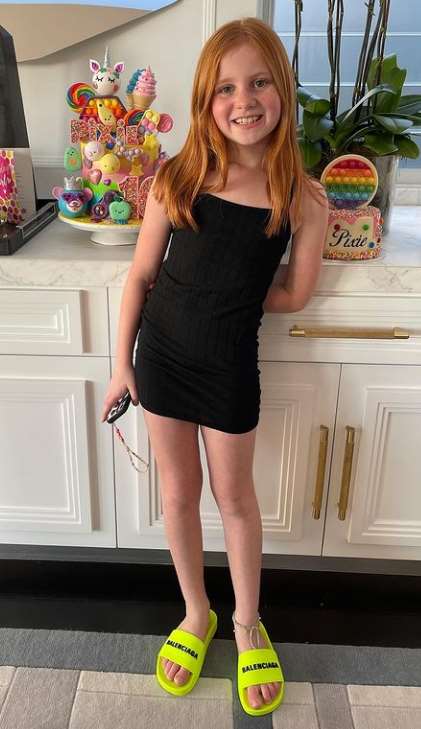 Pixie Curtis