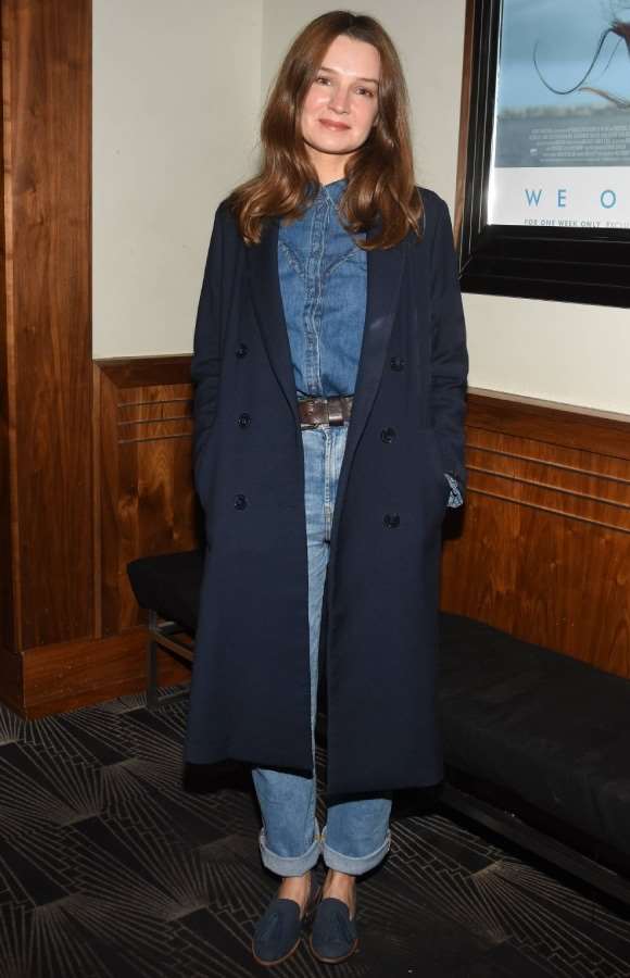 Catherine Walker (actor)