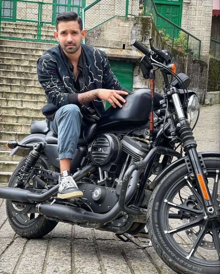 Vikrant Massey