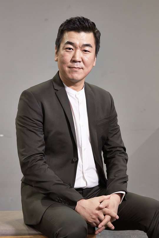 Yoon Je moon