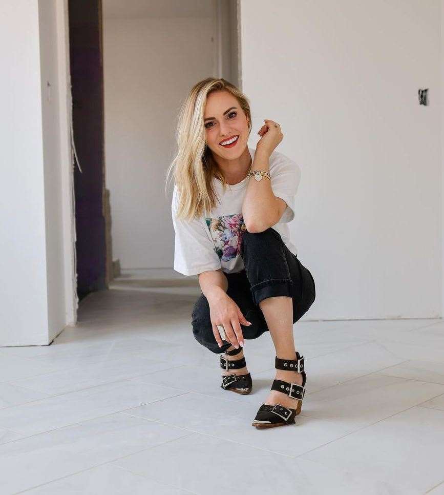 Ellie Mecham