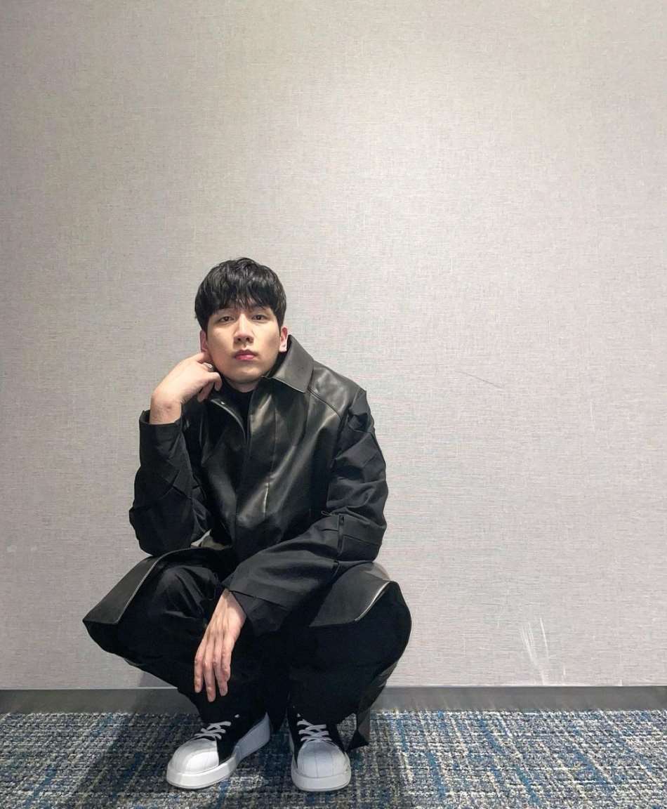 Hyuk (Singer)