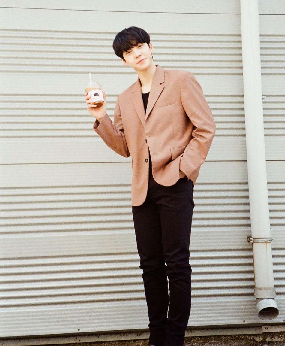 Yunho (ATEEZ)