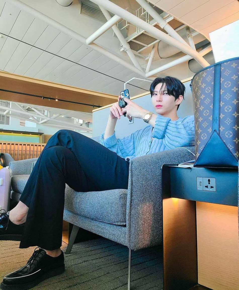 Leo (singer)