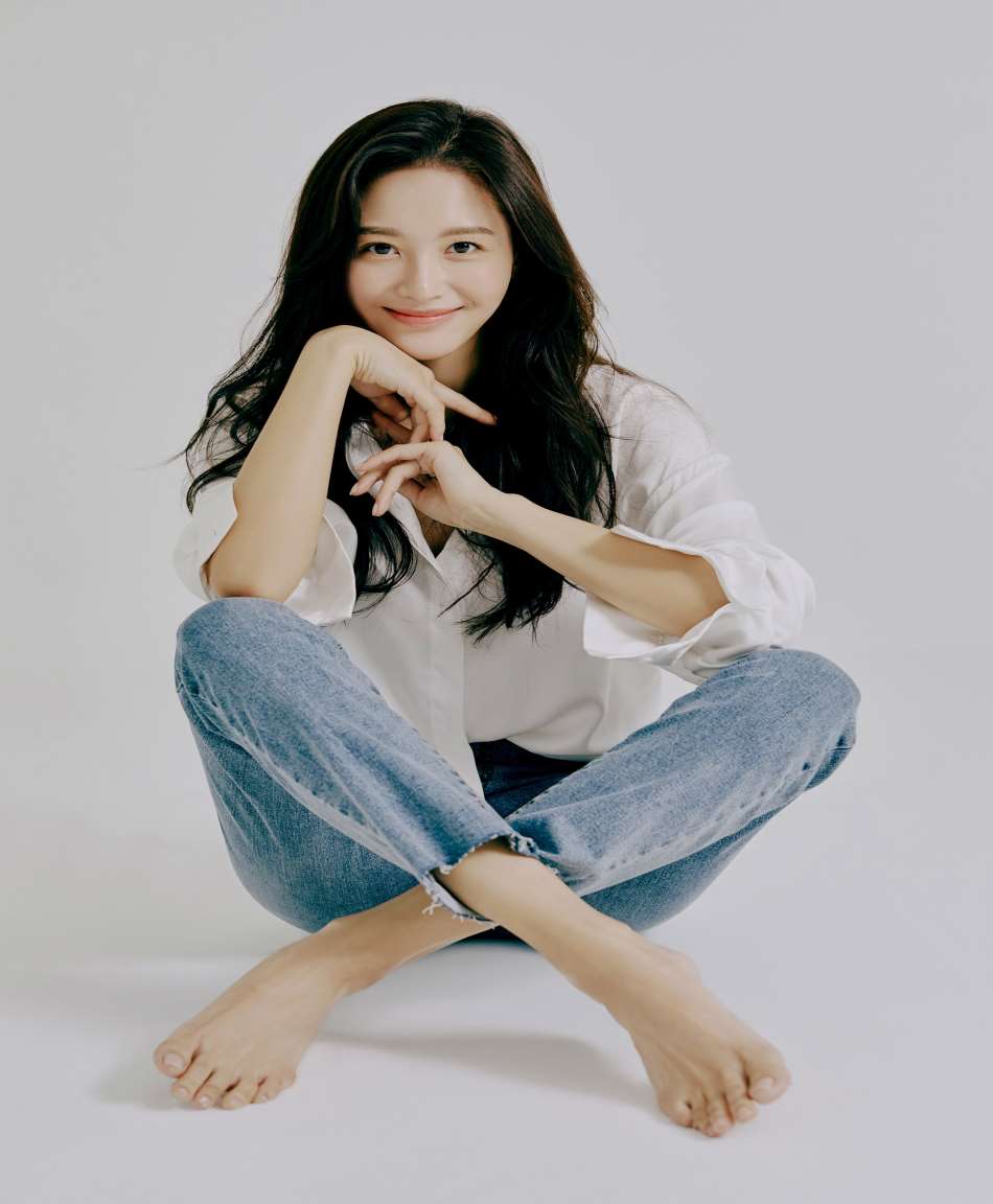 Kim Yikyung Birthday, Real Name, Age, Weight, Height, Family, Facts