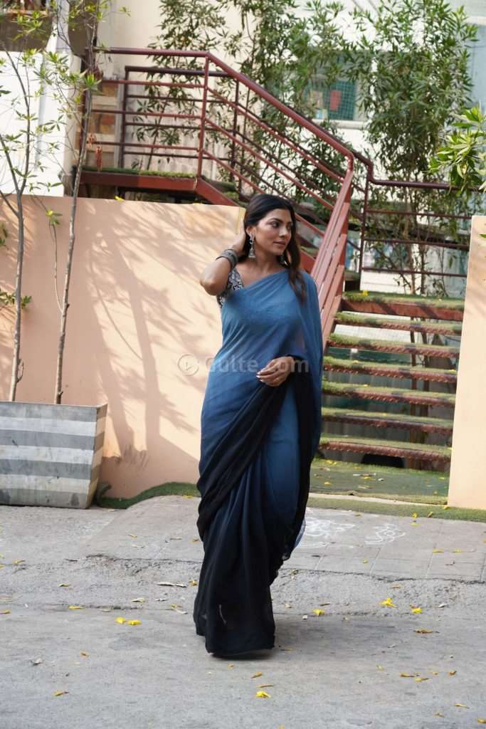 Lahari Shari