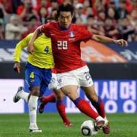 Lee Dong-gookSouth Korea U-20 (National team, 1998-1999), Pohang Steelers (Senior Career, 1998-2007)